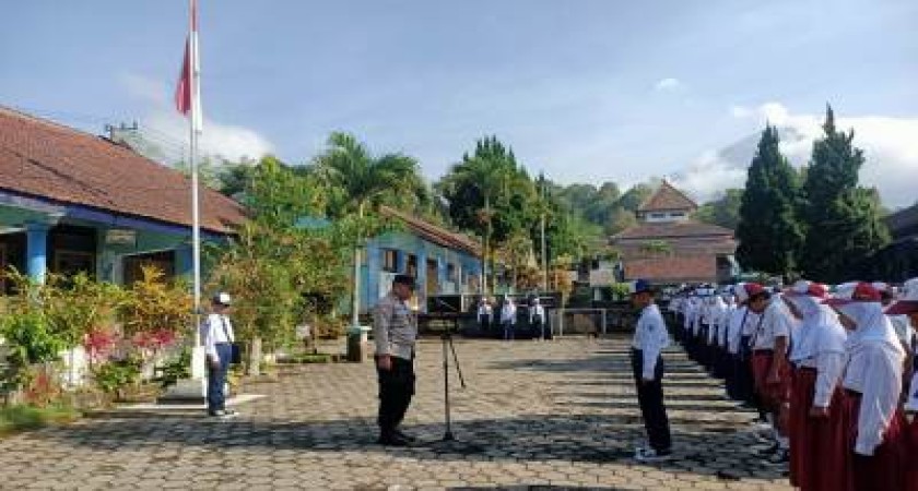 Sinergi Sekolah dan Polsek Ampelgading Menuju Lingkungan Tanpa Bullying